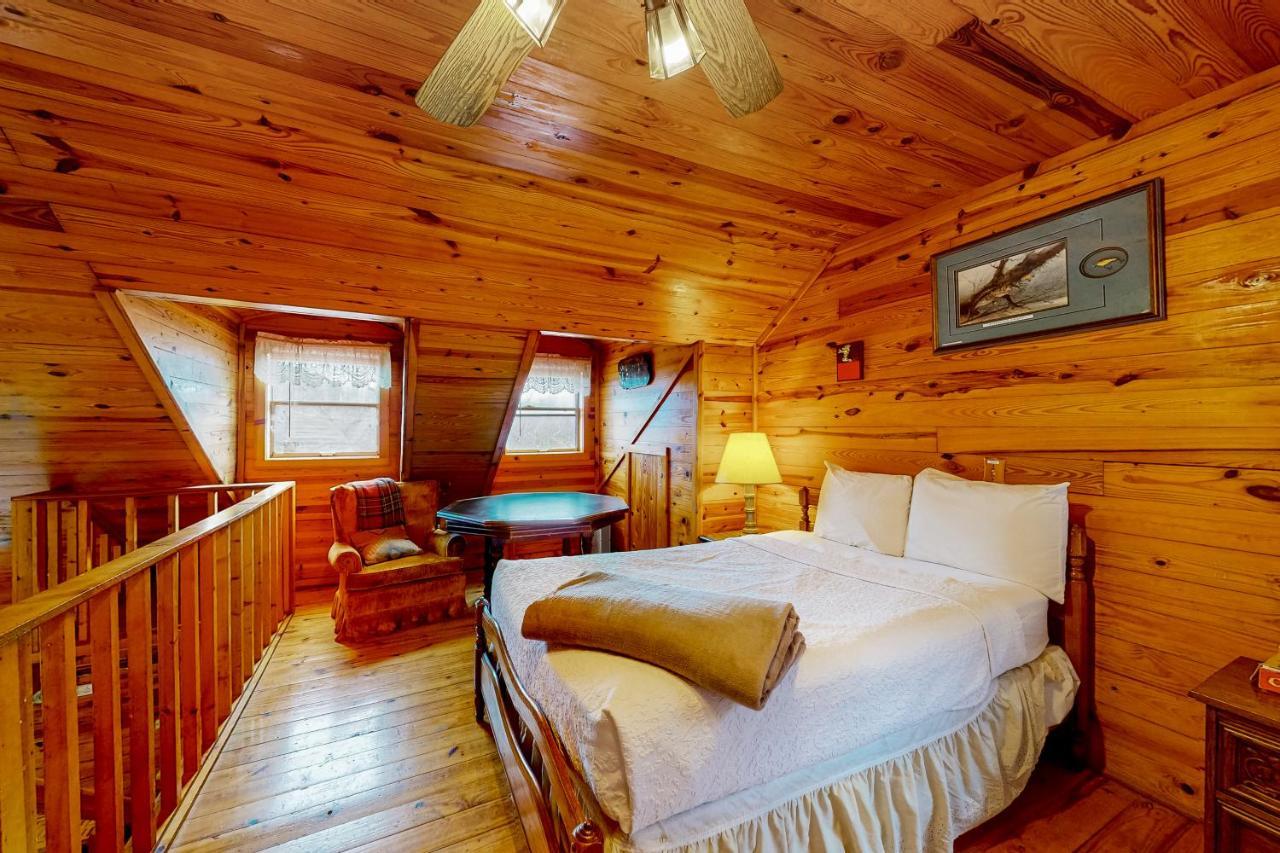 Charlie'S Ol' Fishing Cabin Eureka Springs Eksteriør bilde